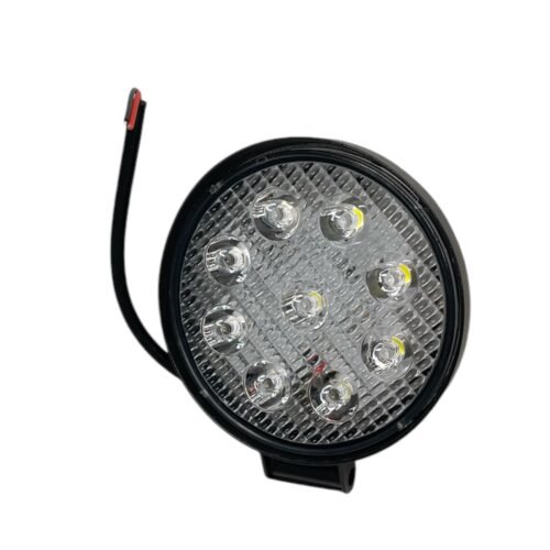 LED халоген с 9 диода. Работно напрежение: 12V / 24V.